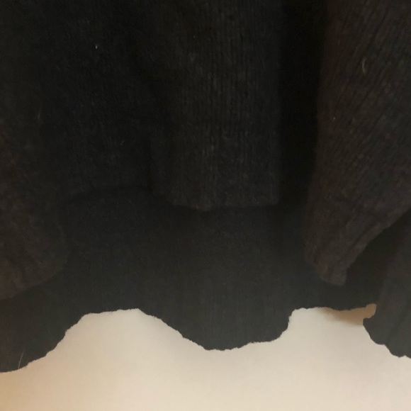 NWOT Vince Turtleneck Long-Sleeve Sweater Sz Med - Picture 3 of 5